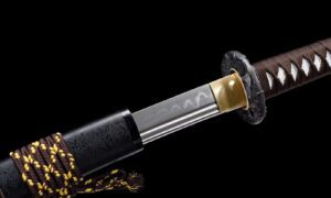 Katana Kokuzan (黒山) – Montagna Nera